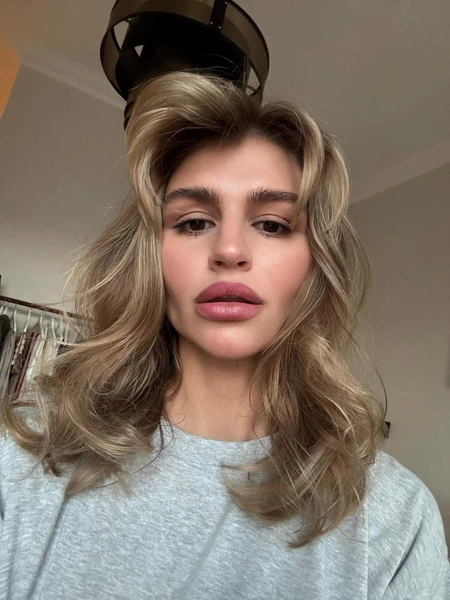 Настя Миронова