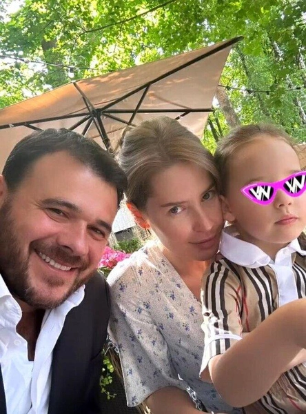 Агаларов разрешает дочерям почти все