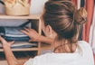 3 причины, почему не стоит переодеваться в домашнюю одежду сразу по возвращении с работы